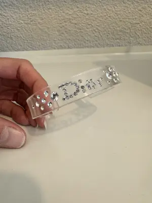 Dior Plexiglas Armband | Marché LOOP