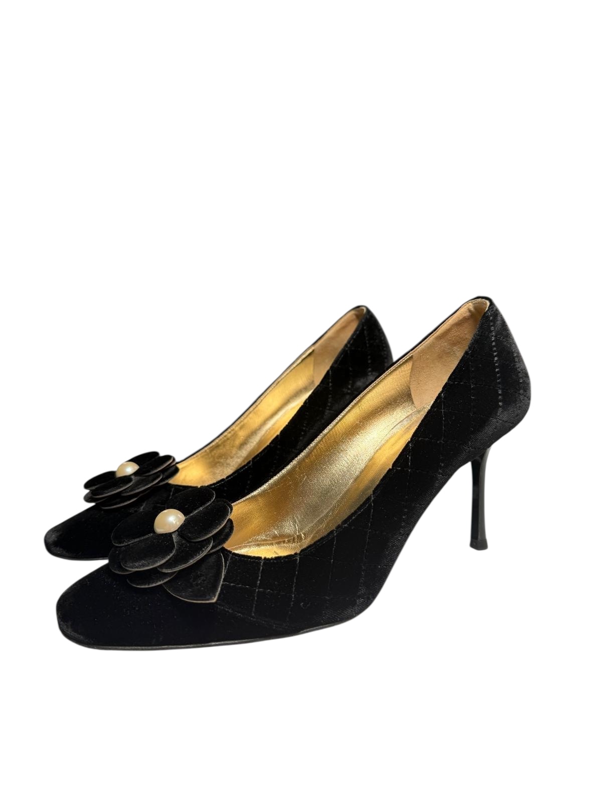 Chanel camellia pumps