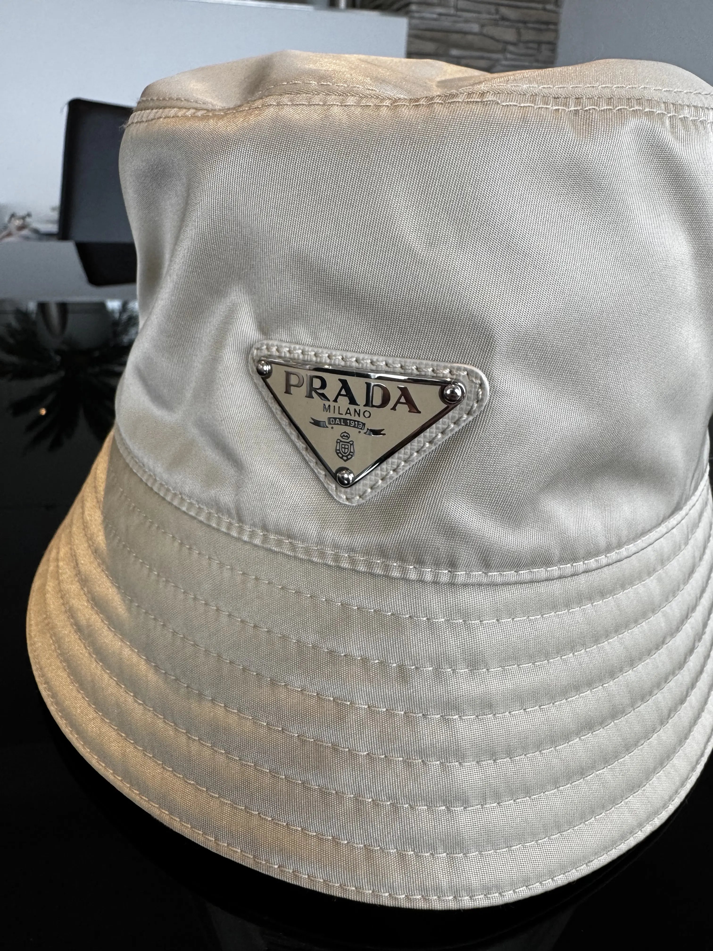 PRADA Re Nylon Fischerhut/ Bucket Hat | Marché LOOP