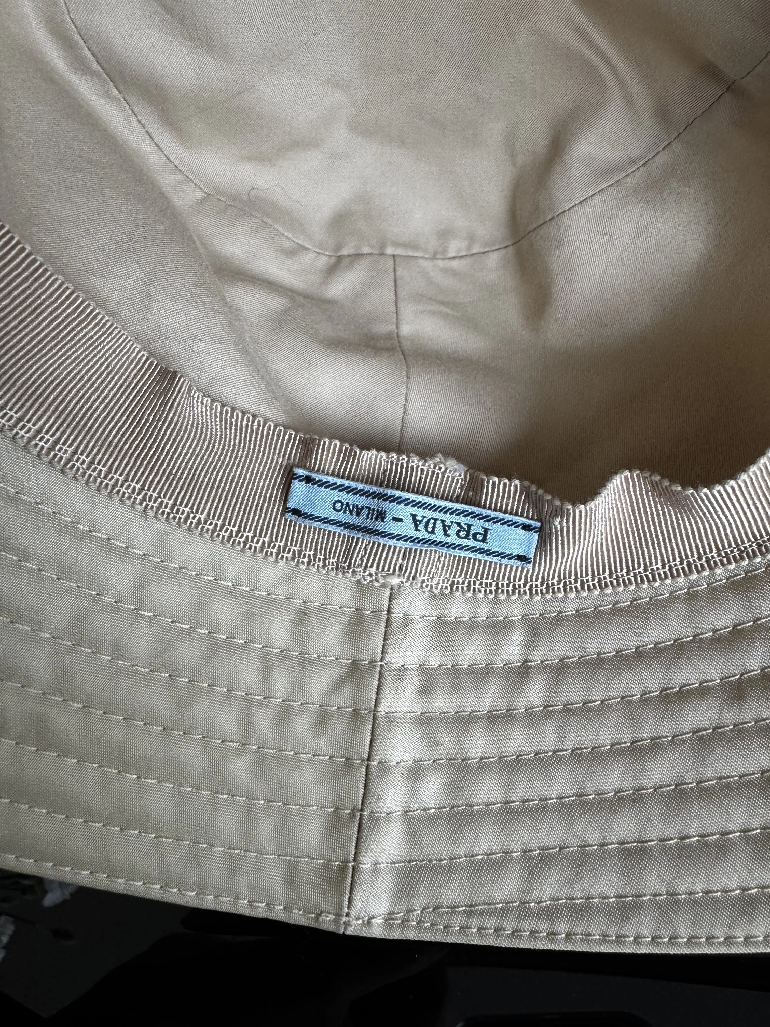 PRADA Re Nylon Fischerhut/ Bucket Hat | Marché LOOP