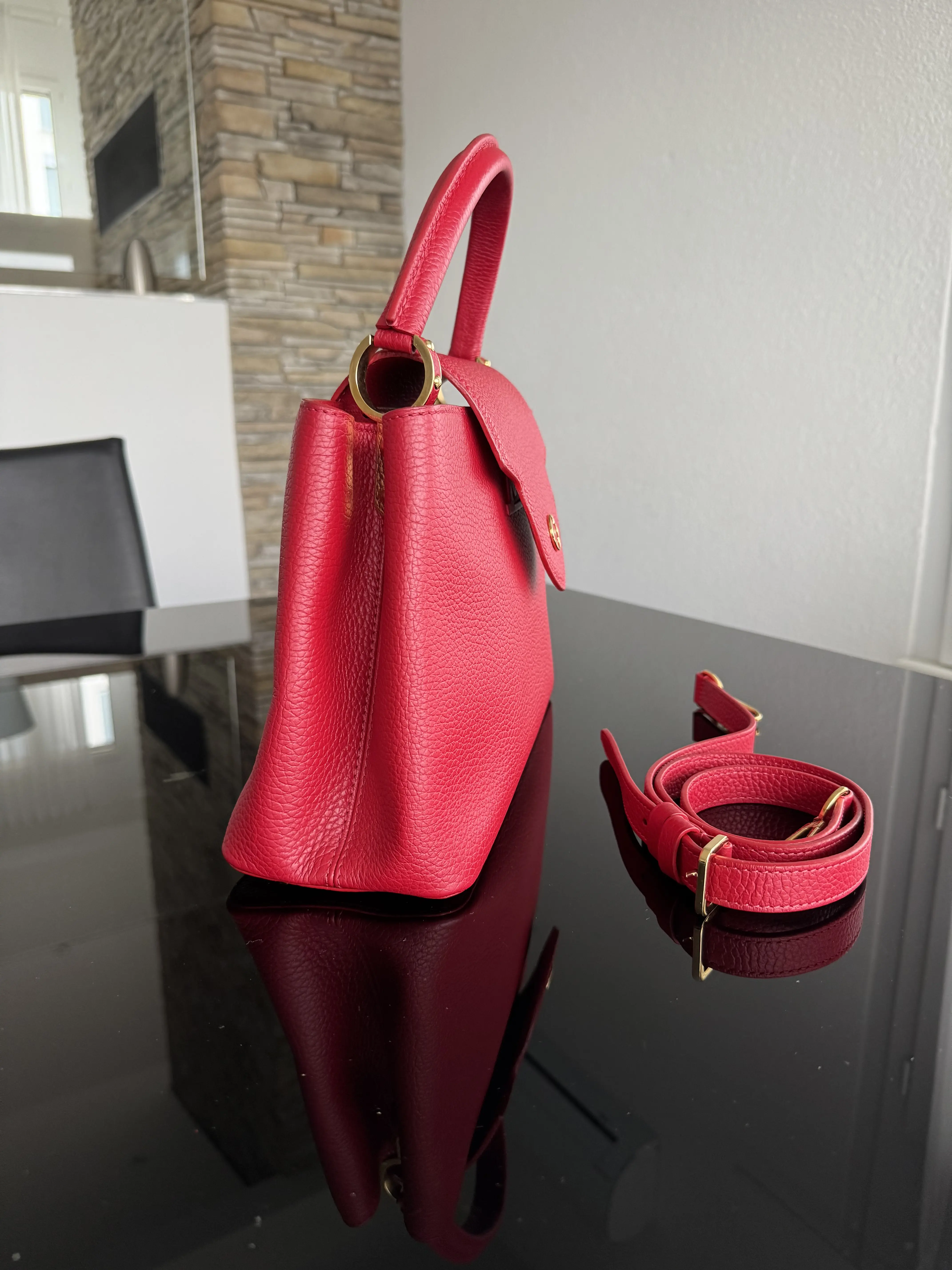 LOUIS VUITTON Capucines PM | LOOP-Marktplatz