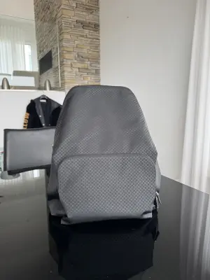 GUCCI Rucksack | LOOP-Marktplatz