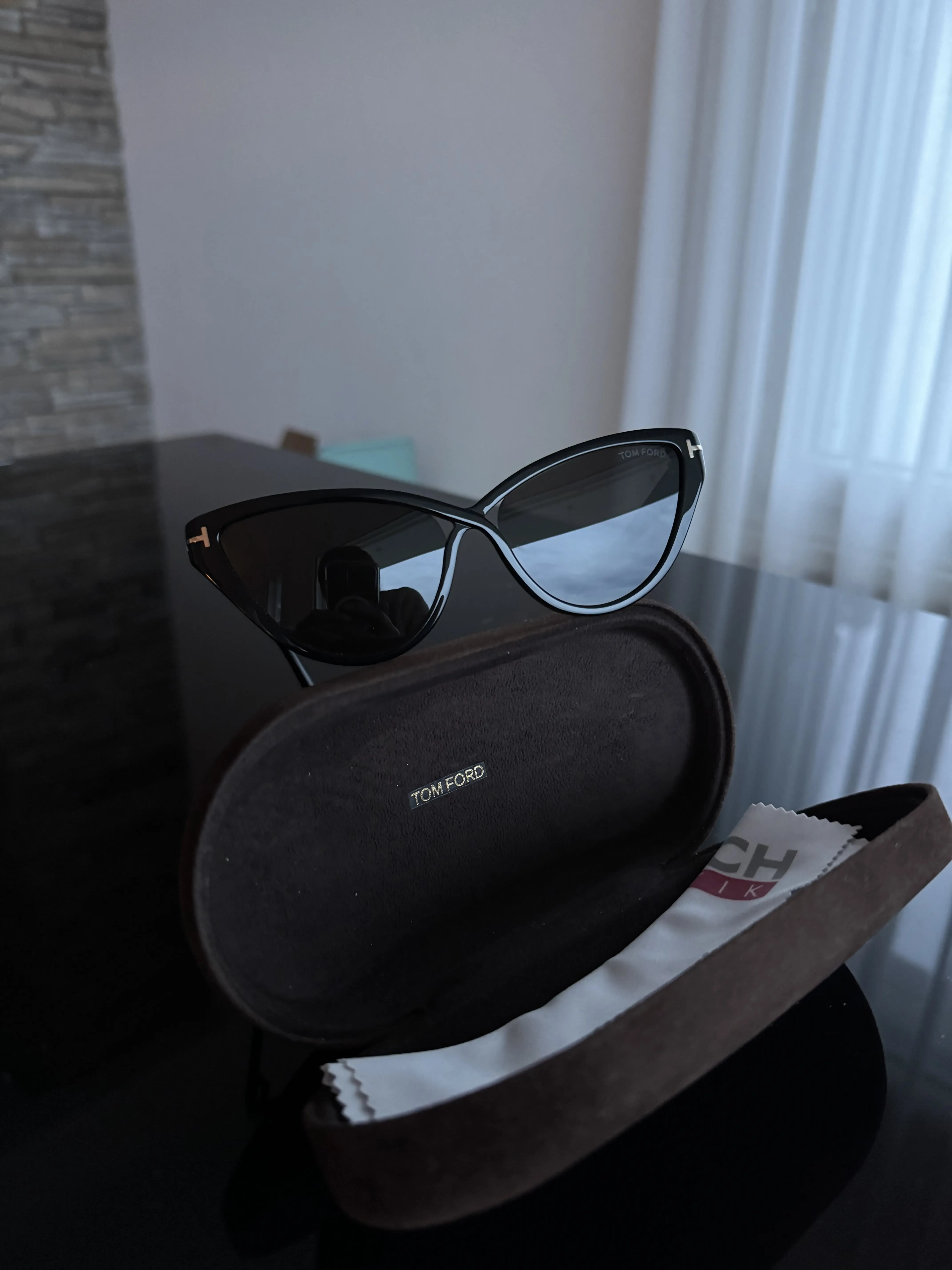 TOM FORD Cat Eye Sonnenbrille | LOOP-Marktplatz