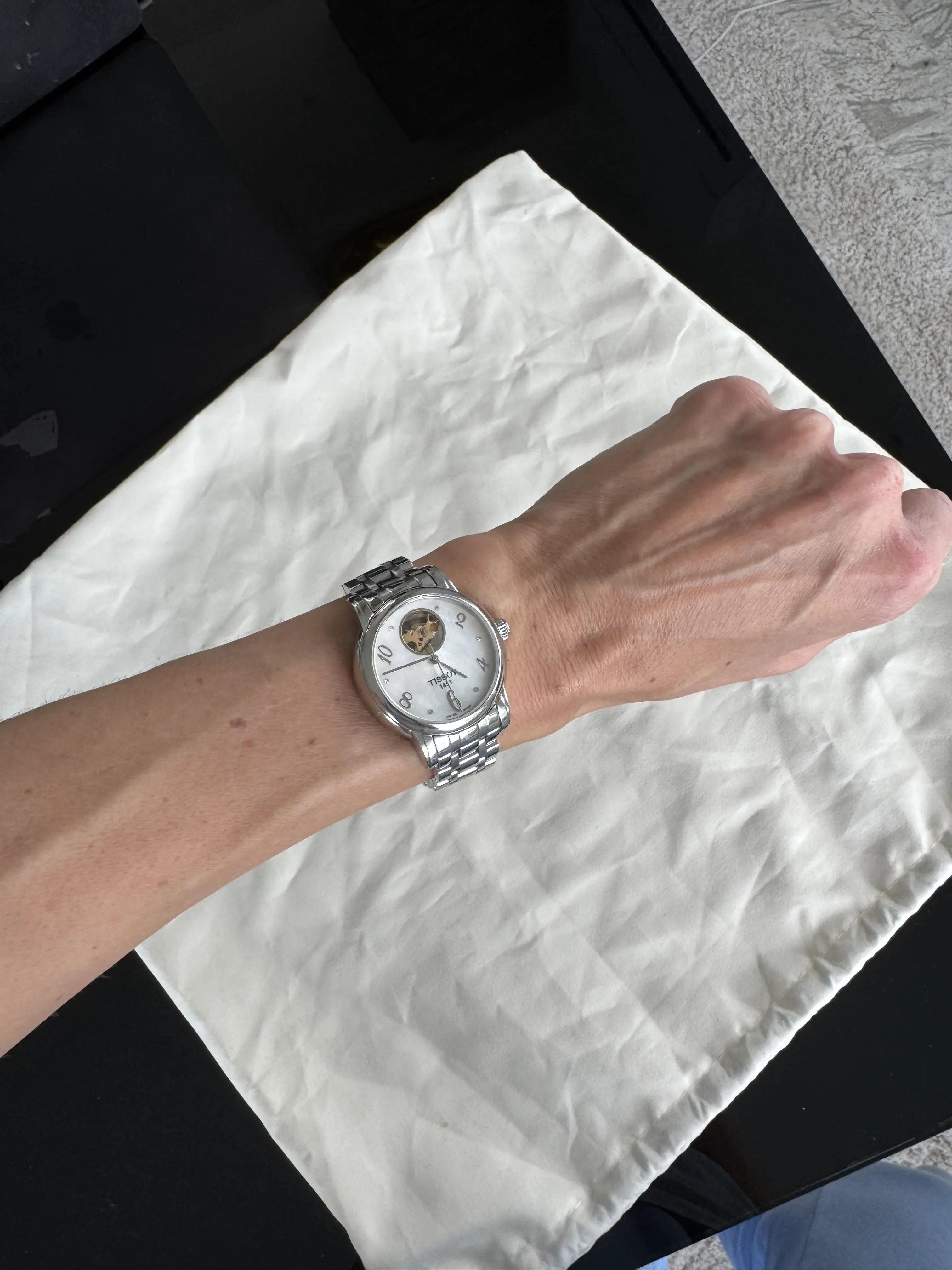 TISSOT Lady open heart mit Diamanten | LOOP-Marktplatz