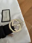 GUCCI Gürtel mit Doppel-G Schnalle