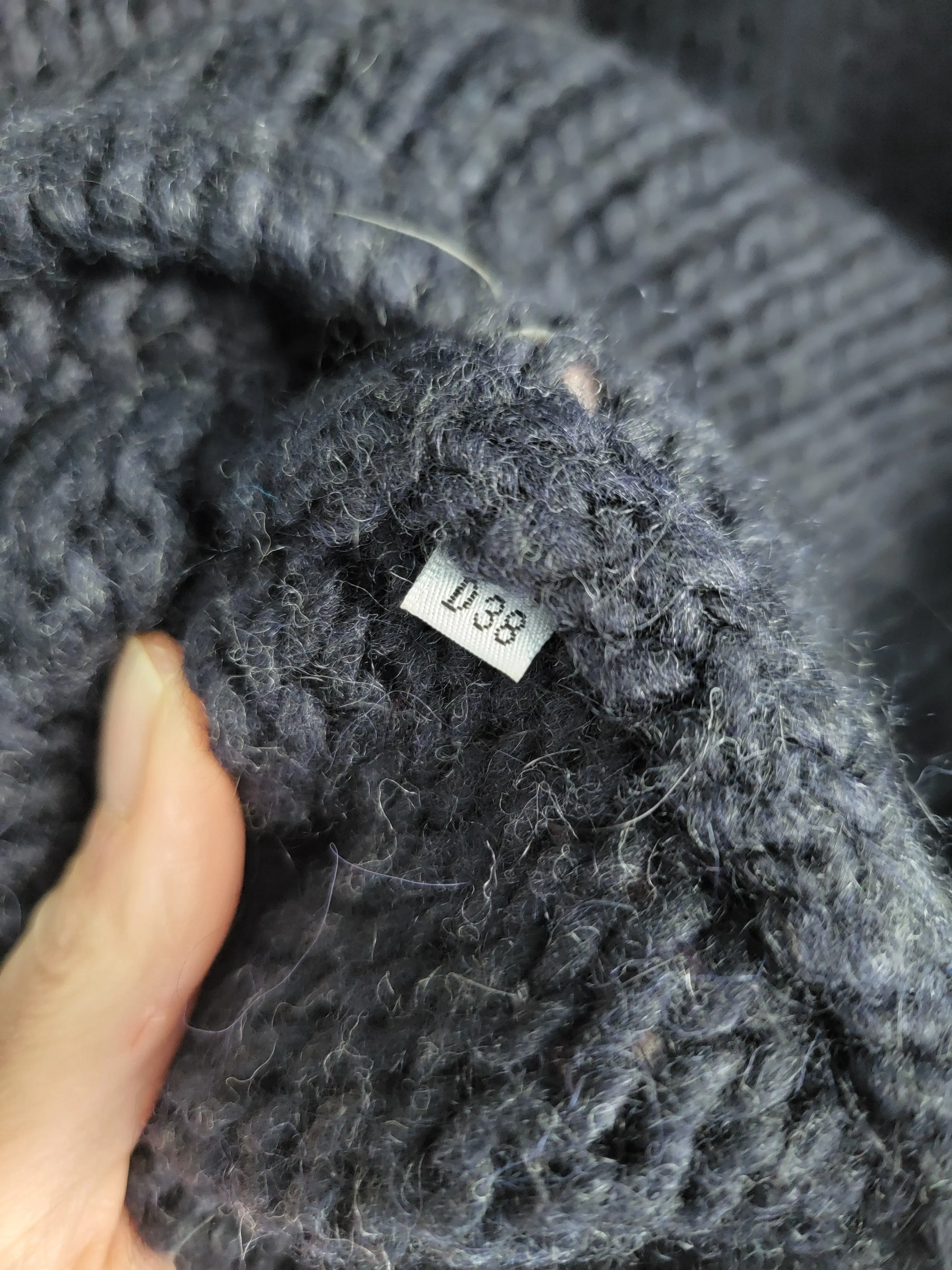 Blugirl Pulli mit Stein Applikation | LOOP-Marktplatz