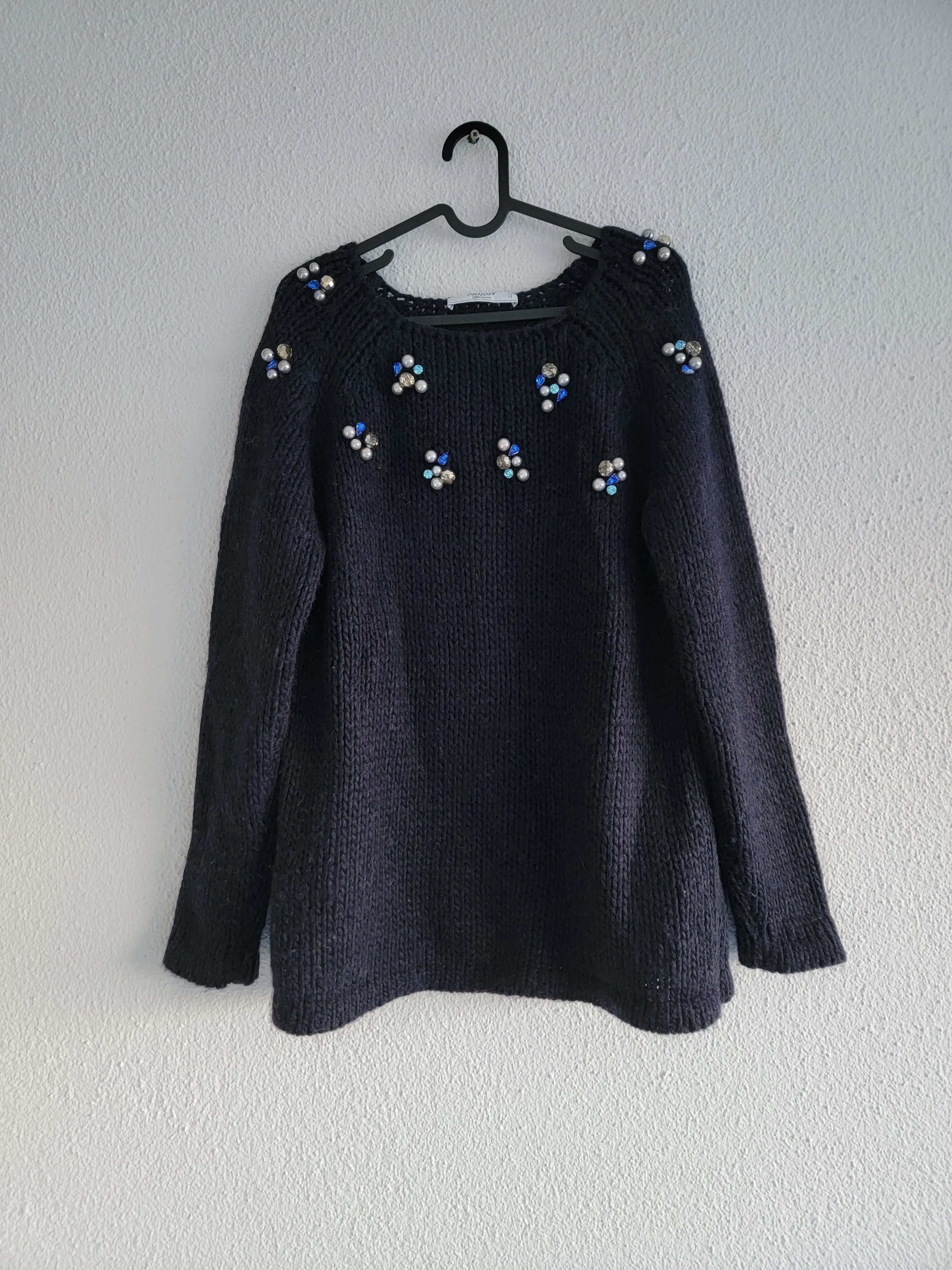 Blugirl Pulli mit Stein Applikation | LOOP-Marktplatz