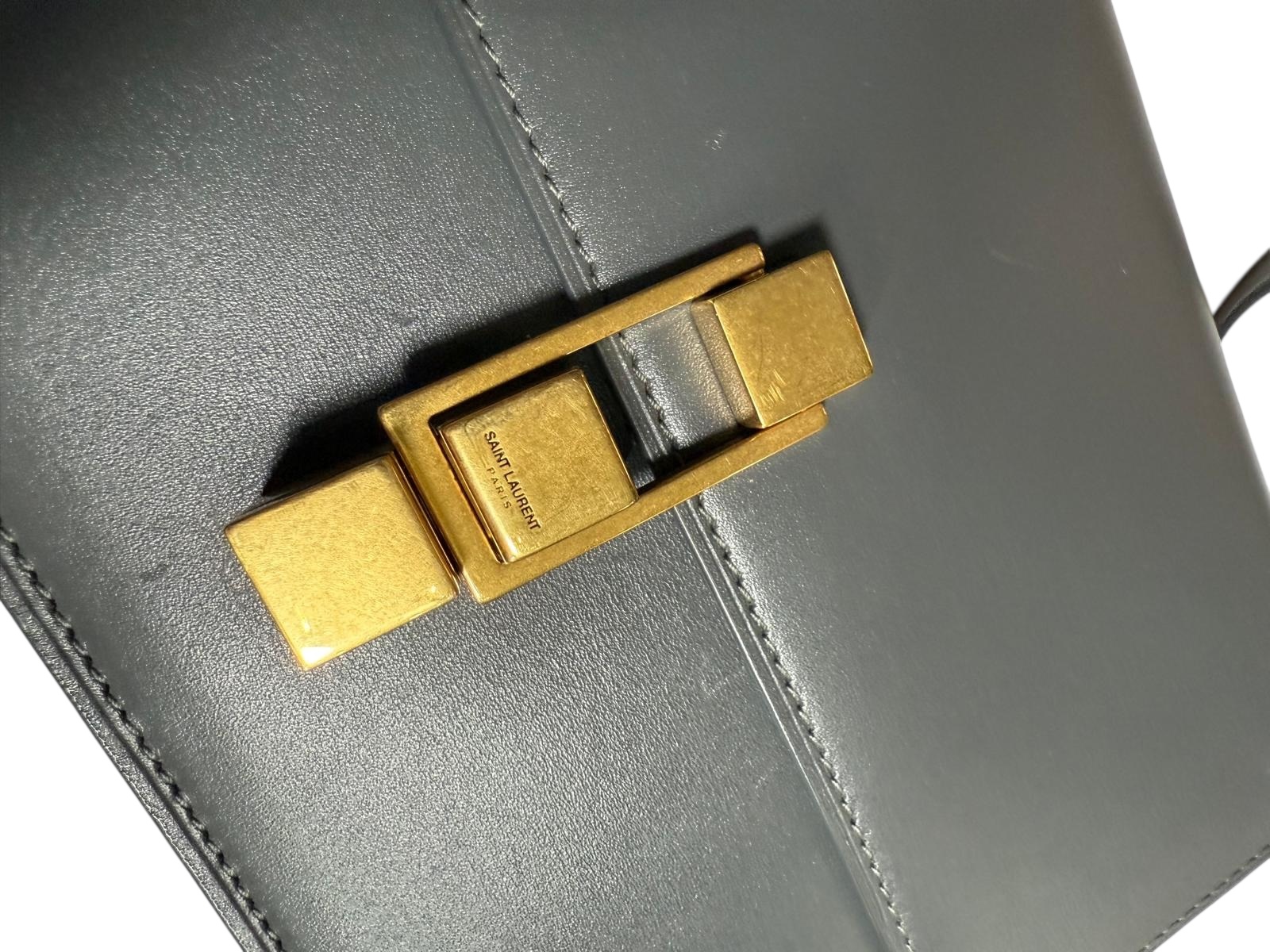 Yves Saint Laurent bag | LOOP-Marktplatz