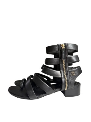 Chanel sandals | Marché LOOP