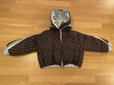 FENDI x Nicky Minaj FF Puffer Jacket | LOOP-Marktplatz