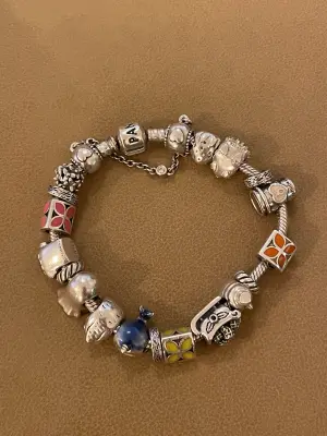 PANDORA Bracelet, 19cm with 13 Charms | Marché LOOP
