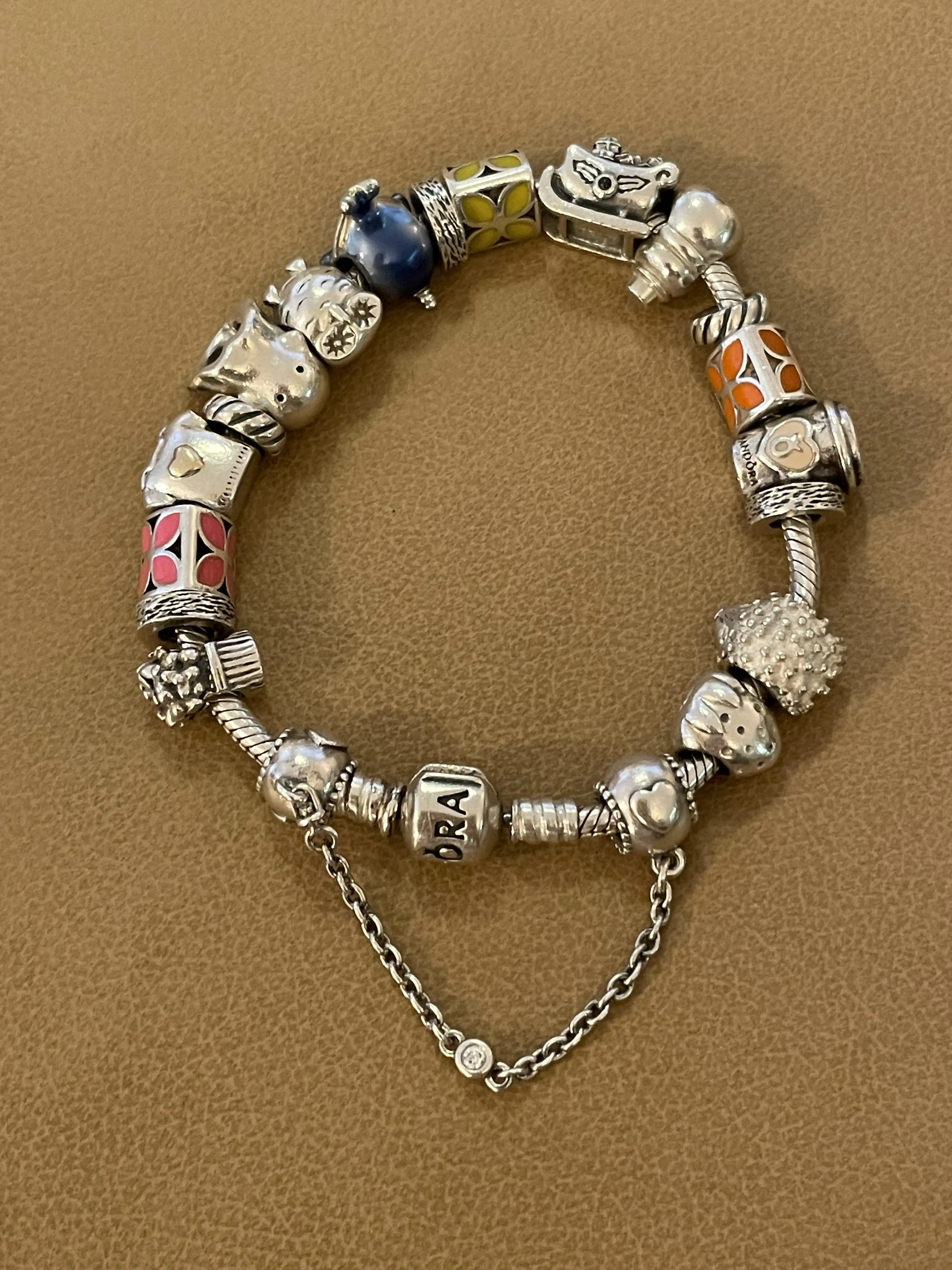 PANDORA Bracelet, 19cm with 13 Charms | Marché LOOP