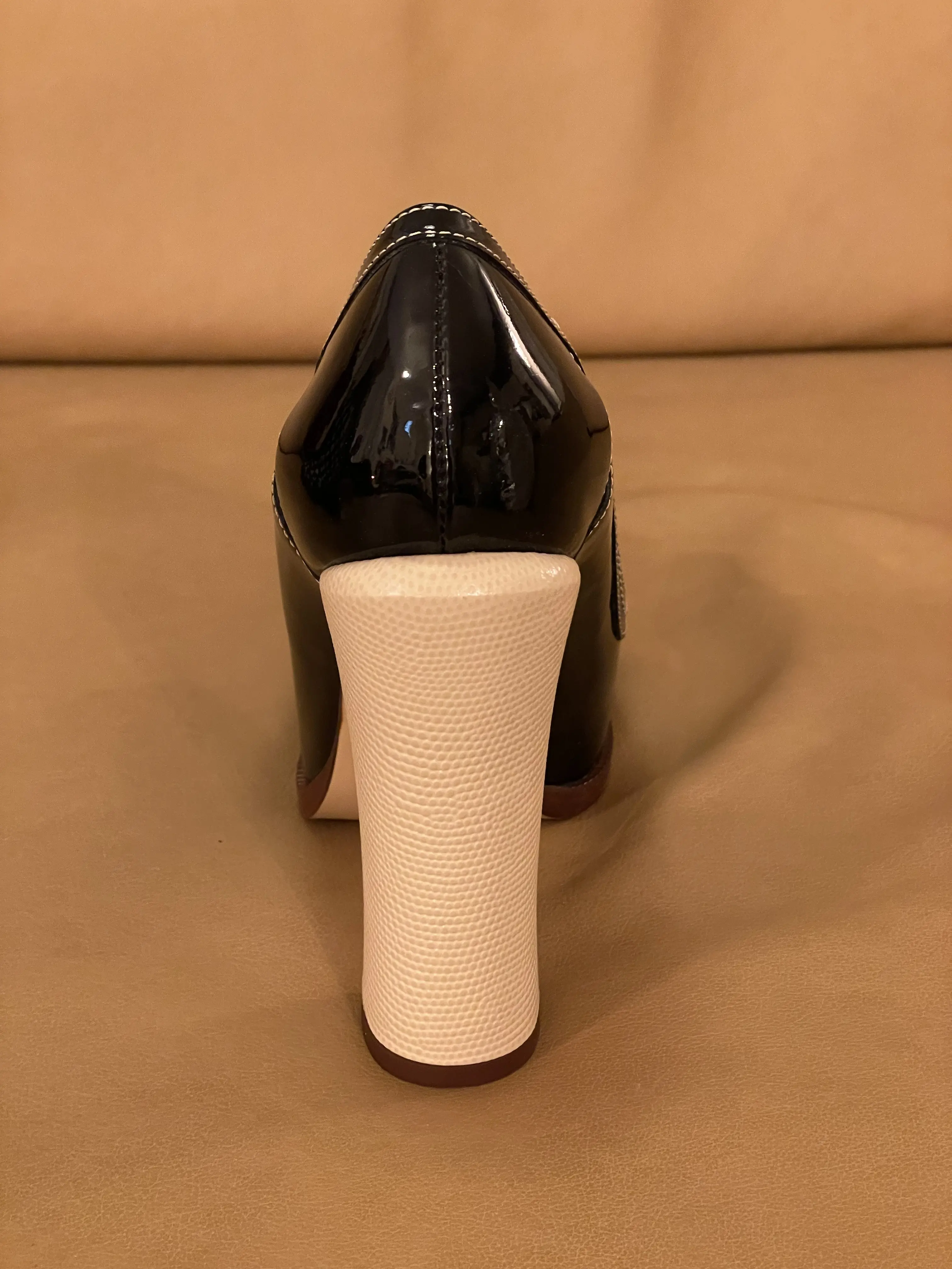 FENDI Patent Leather platform Pumps | LOOP-Marktplatz