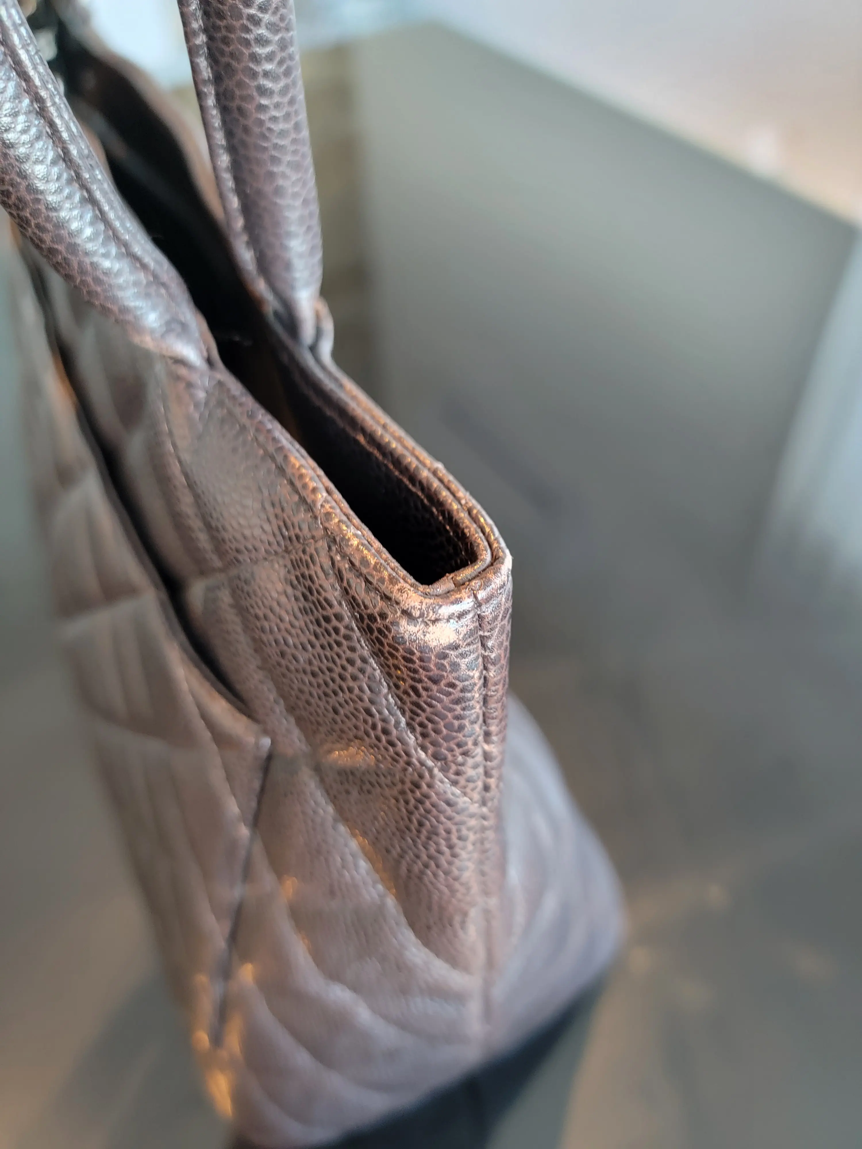 CHANEL Medaillon Tote | LOOP-Marktplatz