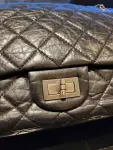 CHANEL Large Reissue 2.55 schwarz