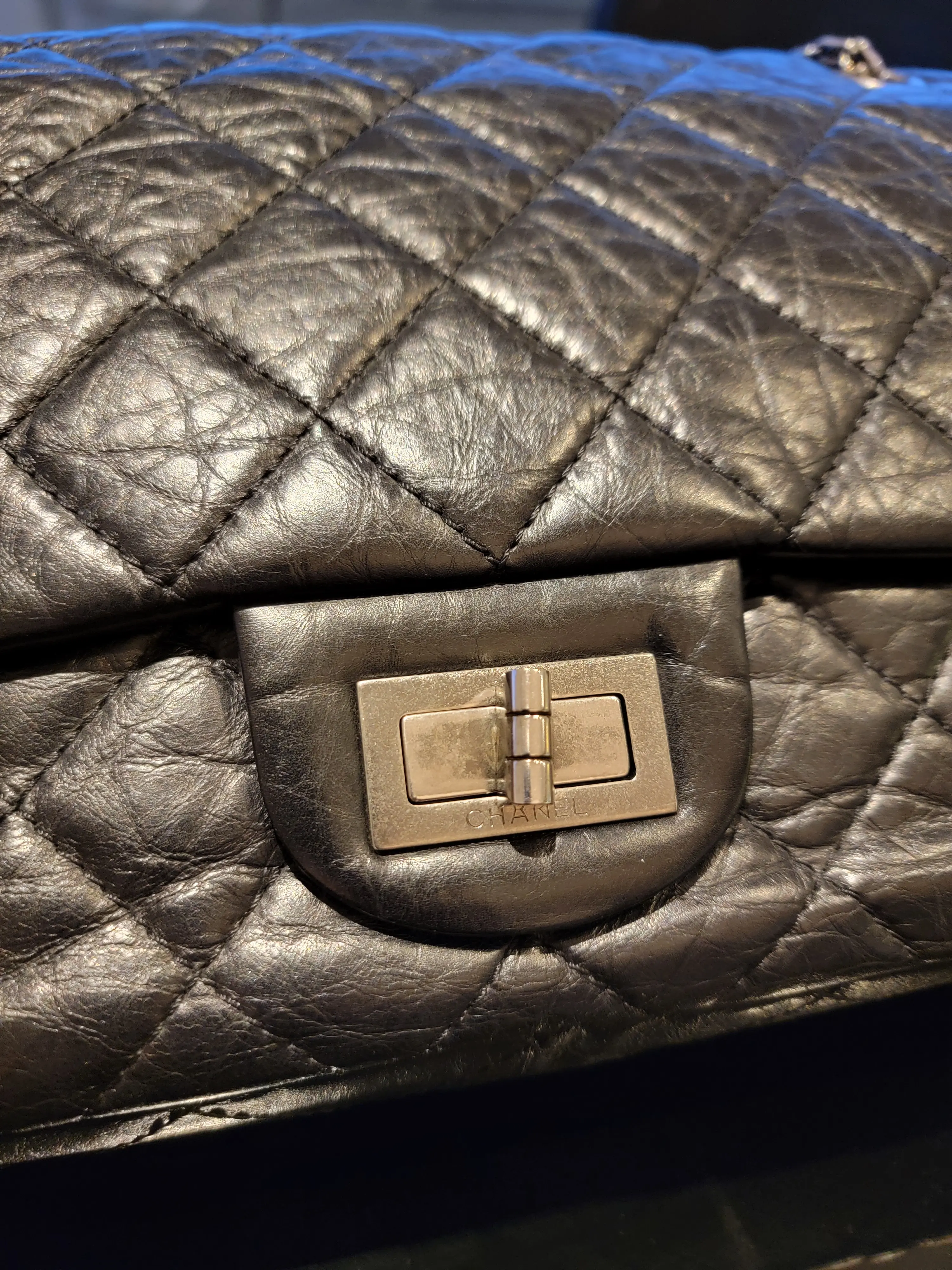 CHANEL Large Reissue 2.55 schwarz | LOOP-Marktplatz