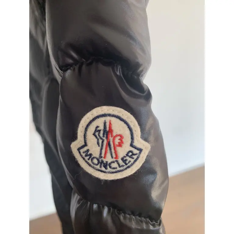 MONCLER Fulmar Long Coat in Black | LOOP-Marktplatz