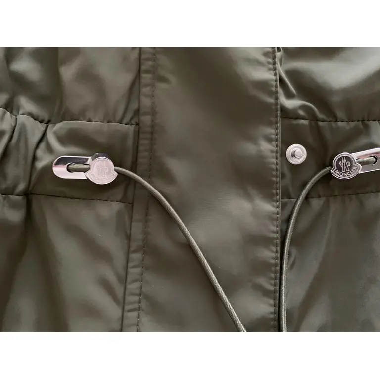 MONCLER “Ocre” Parka in Olive | LOOP-Marktplatz