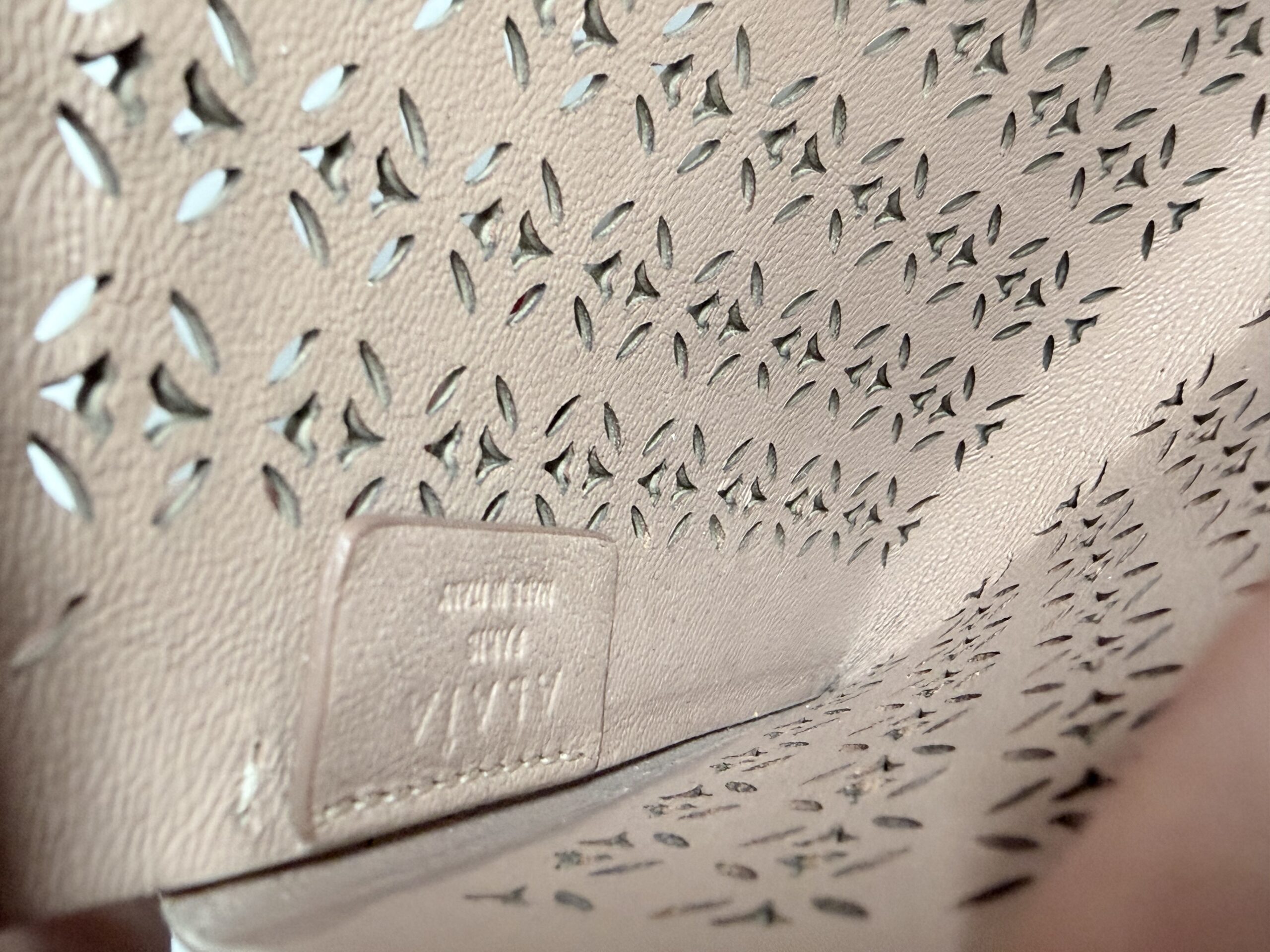Alaïa clutch | LOOP-Marktplatz