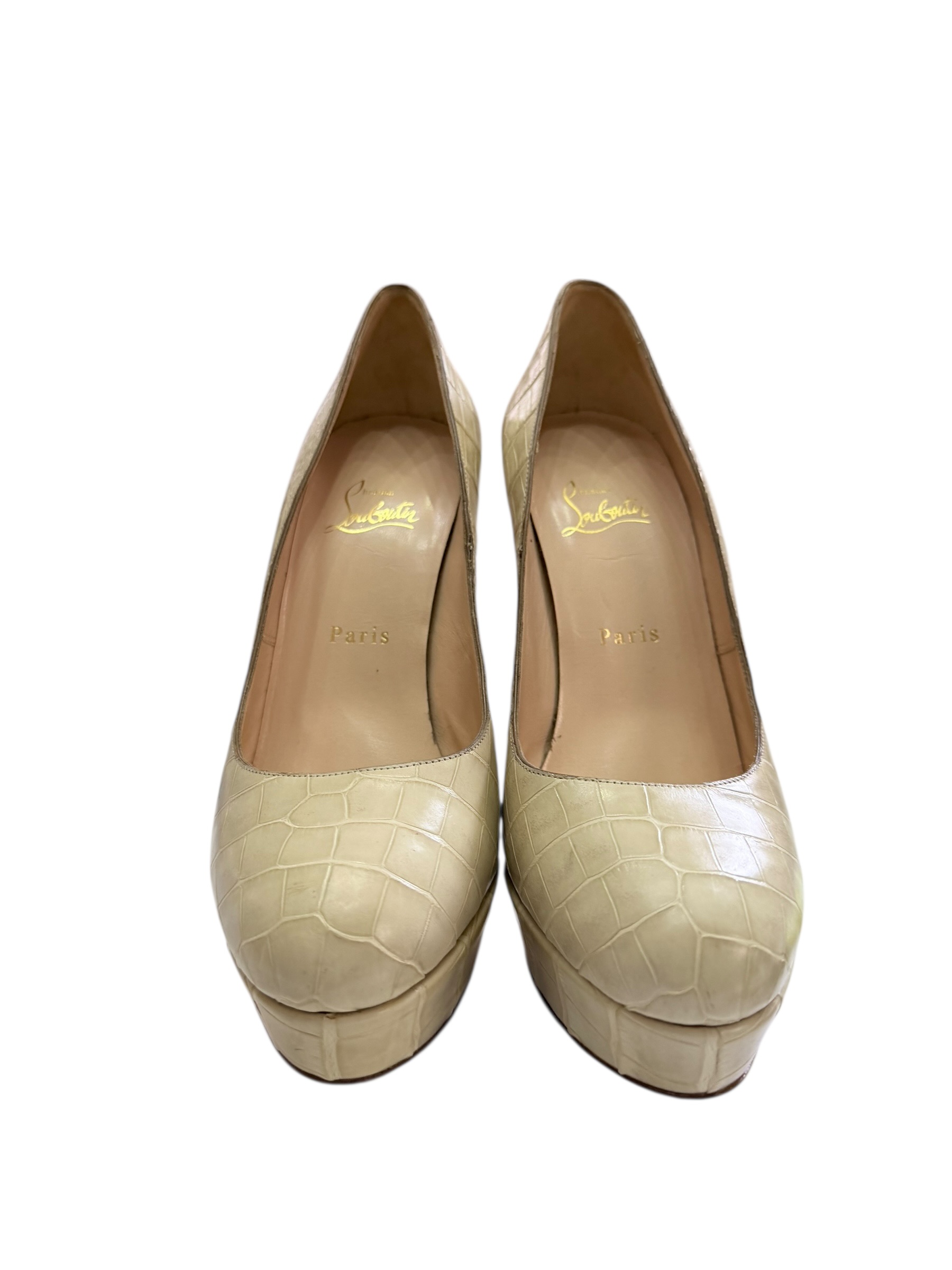 Louboutin high heels | Marché LOOP