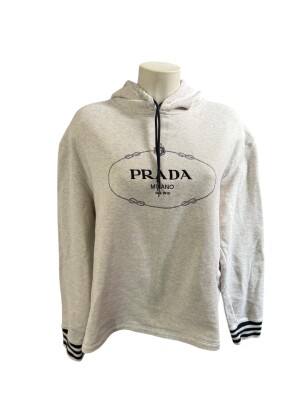 Prada sweater | LOOP-Marktplatz
