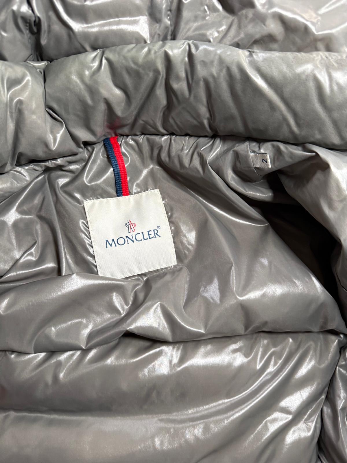 Moncler down jacket | Marché LOOP