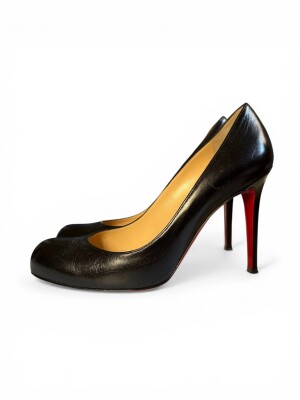 Louboutin high heels | Marché LOOP