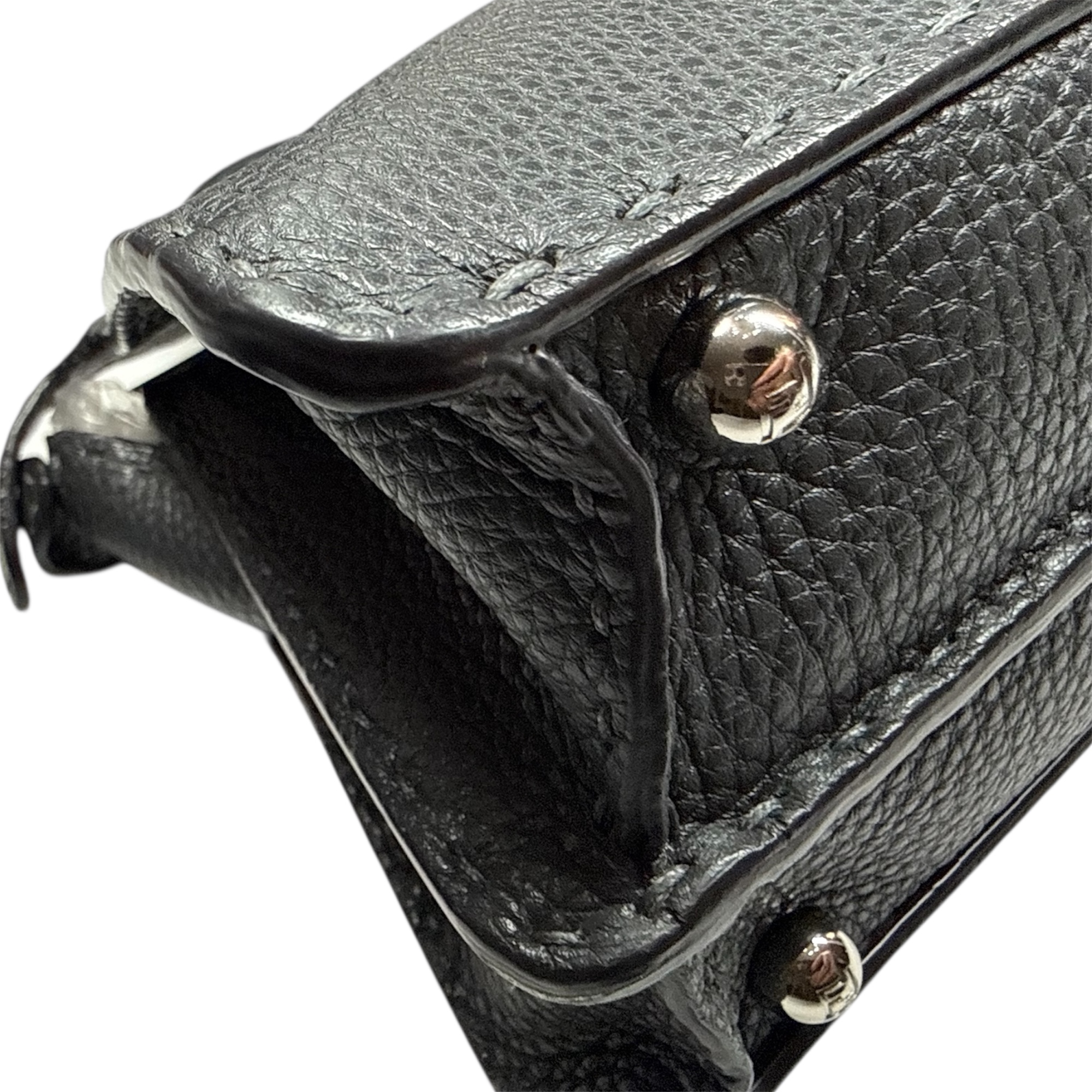 Fendi Small Peekaboo Bag | LOOP-Marktplatz
