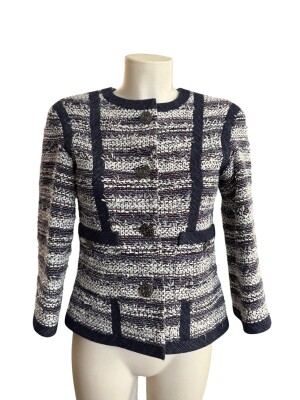 Chanel jacket | Marché LOOP
