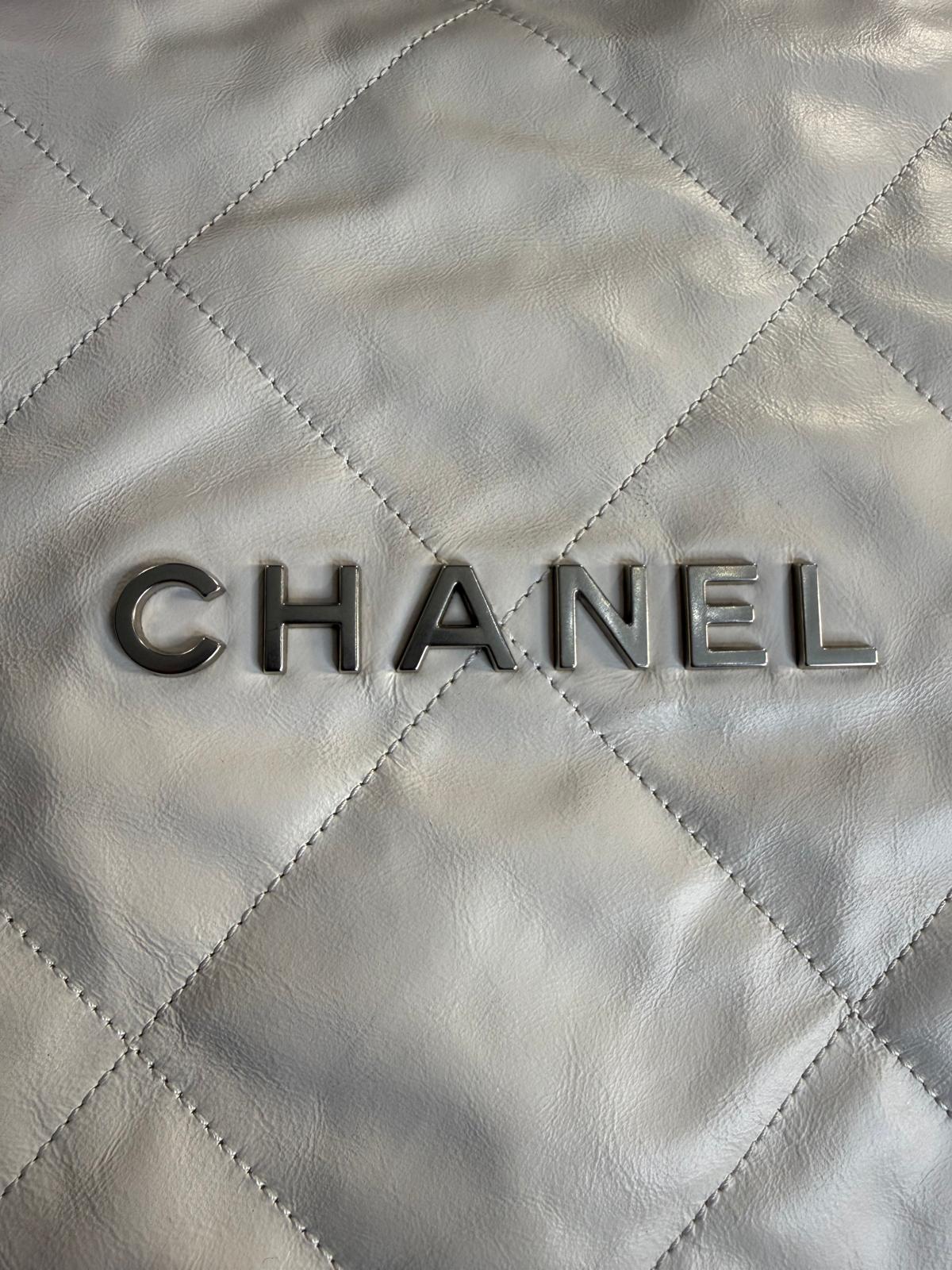 Chanel 22 bag