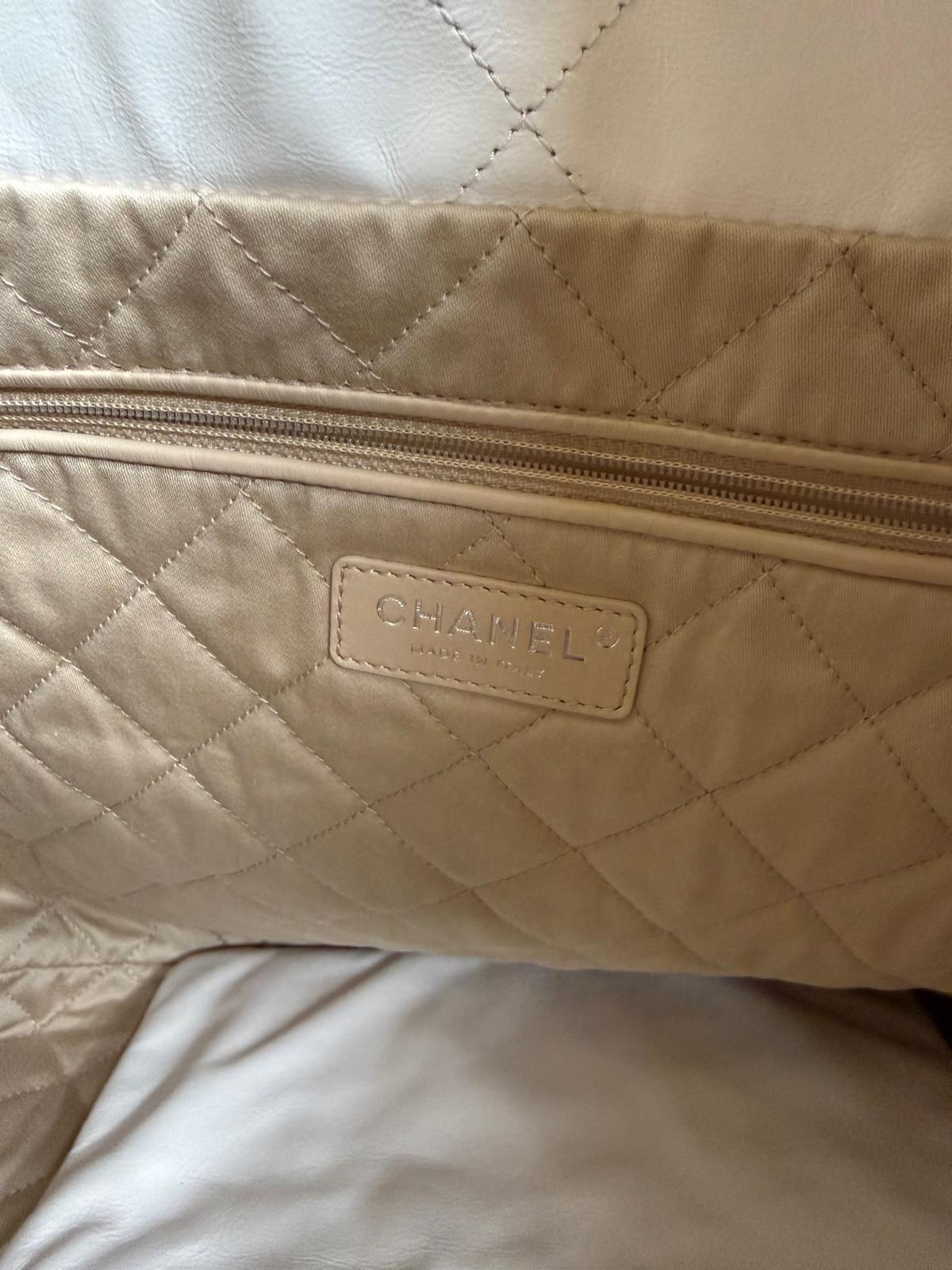 Chanel 22 bag | Marché LOOP