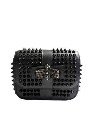 Louboutin bag | Marché LOOP