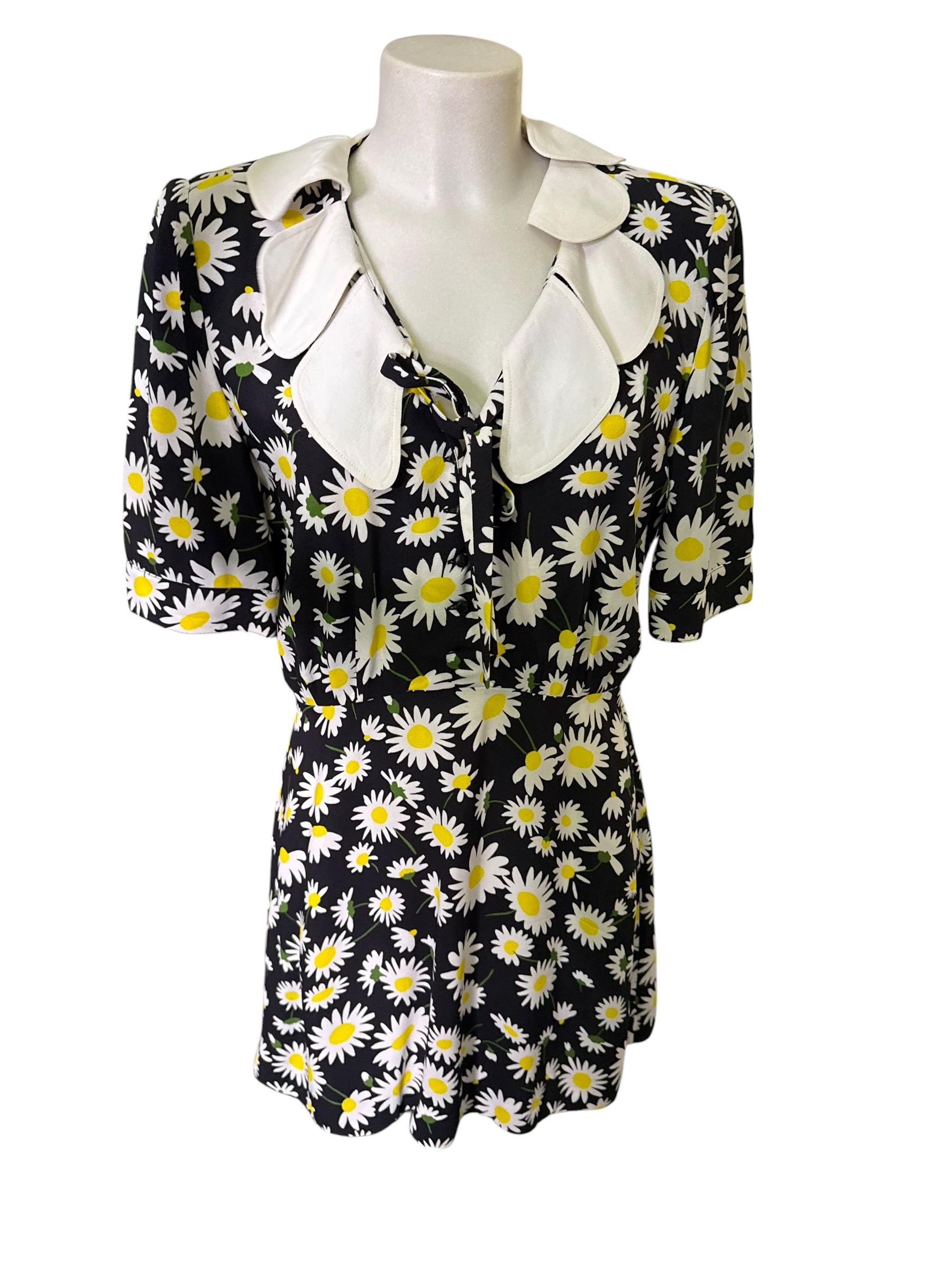 Kleid von Yves Saint Laurent