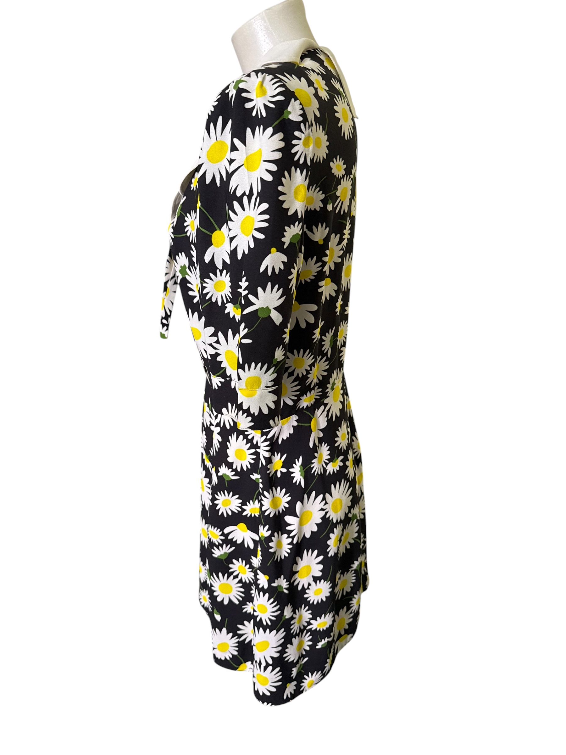 Kleid von Yves Saint Laurent