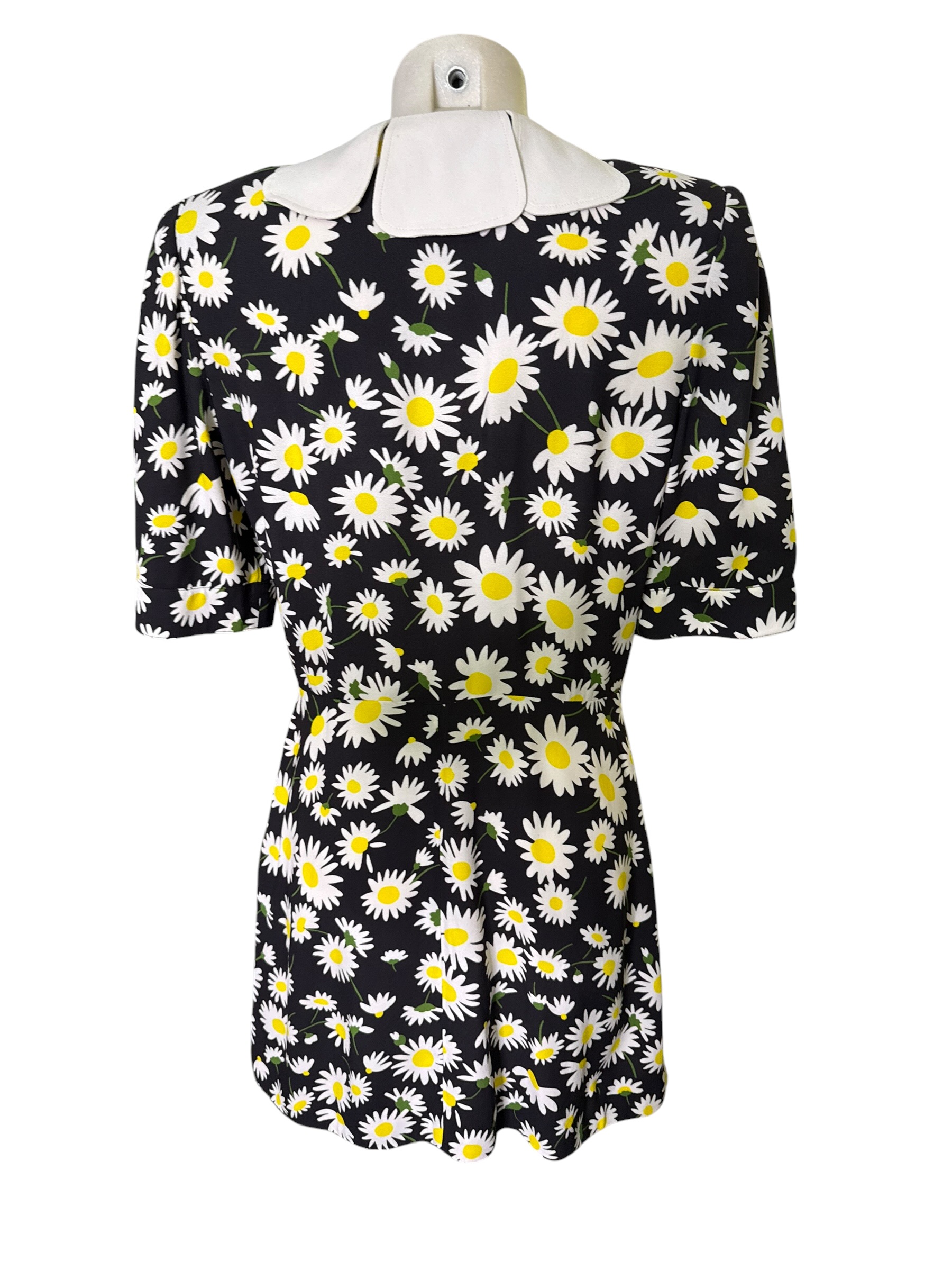 Kleid von Yves Saint Laurent