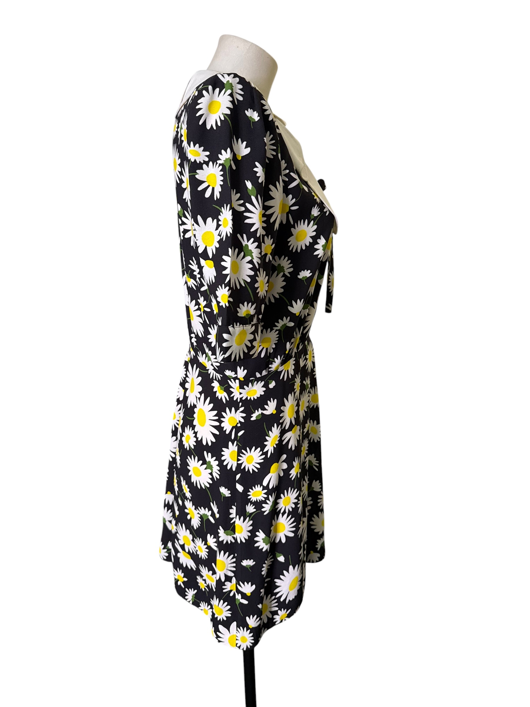 Kleid von Yves Saint Laurent