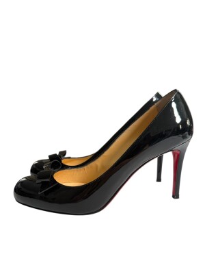 Louboutin high heels | Marché LOOP