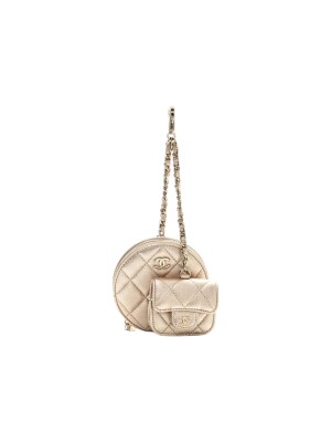 Chanel handbag accessories | LOOP-Marktplatz