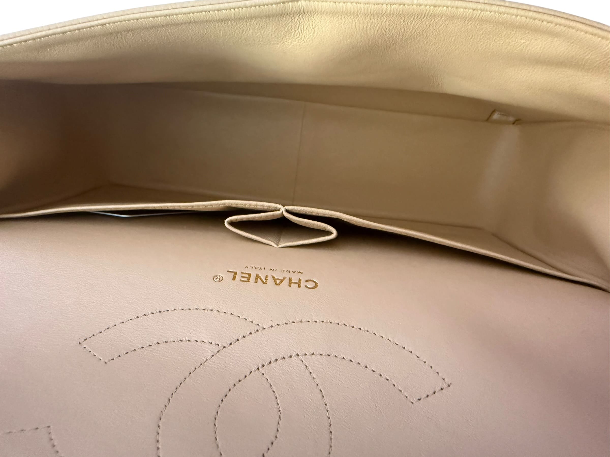 Chanel Jumbo bag